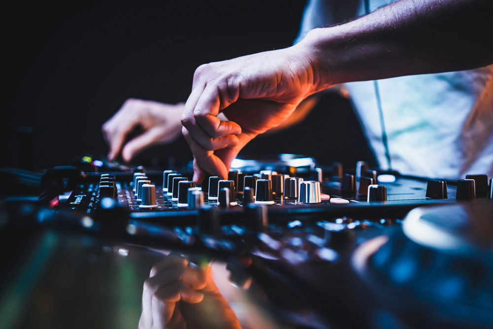 DJGNESS